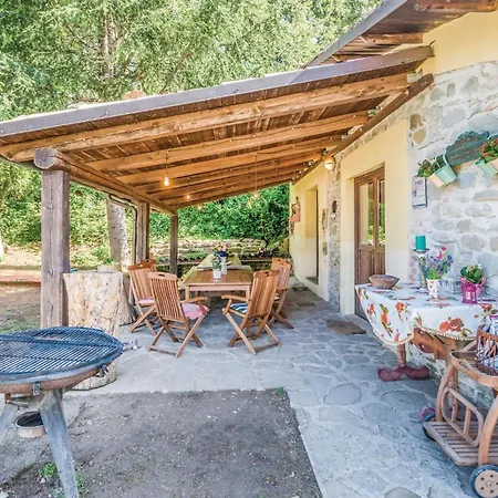 Holiday home Lucaraia